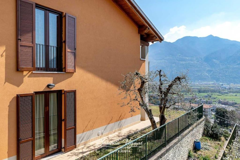 Il Giardino Di Laura Apartment Costa Volpino Exterior foto